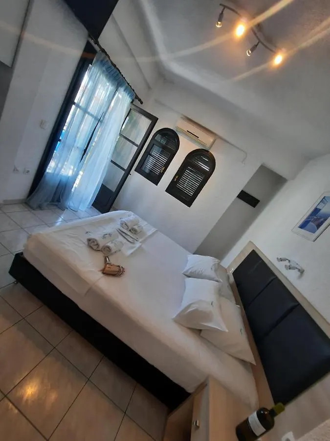 Aparthotel Tassos 2 Pefkochori Griechenland
