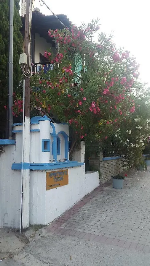 Tassos 2 Aparthotel Pefkochori 2*,  Greece